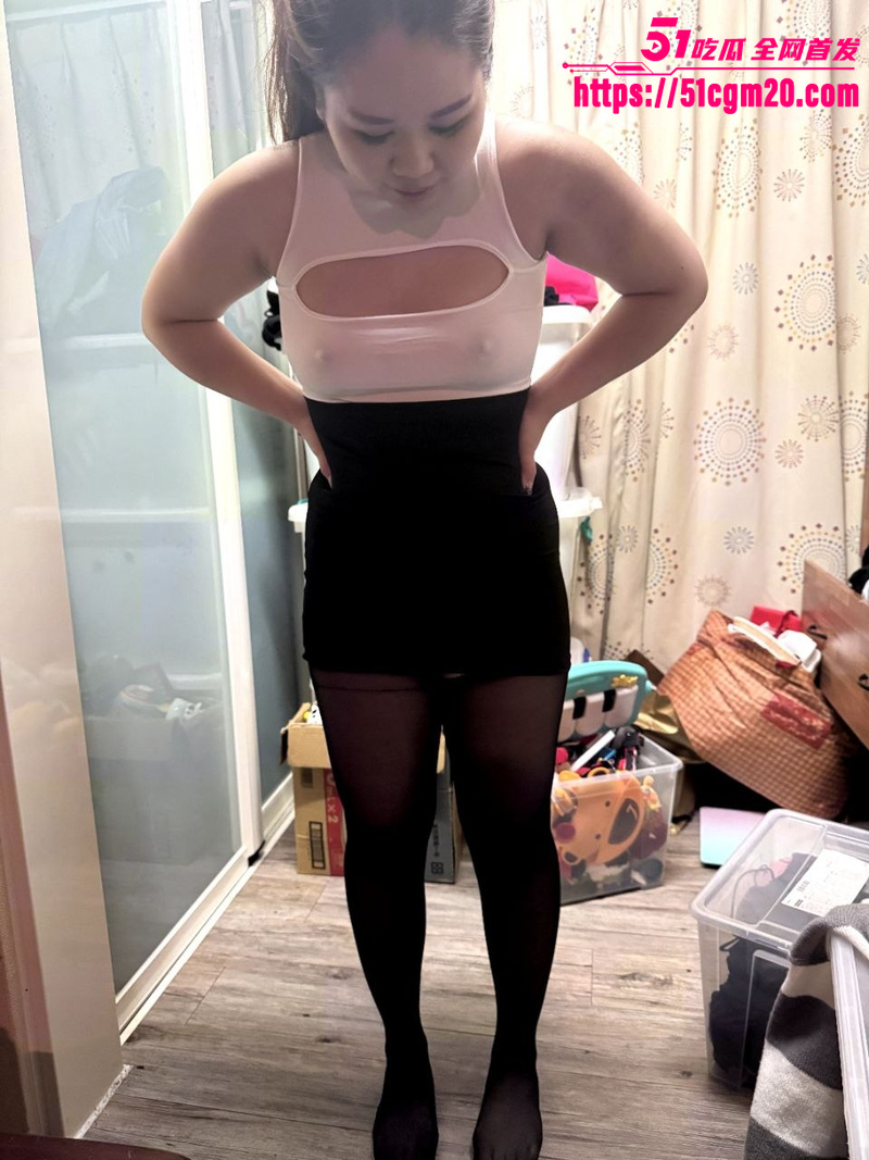 台湾黑道大哥曝光淫妻饥渴时刻 2