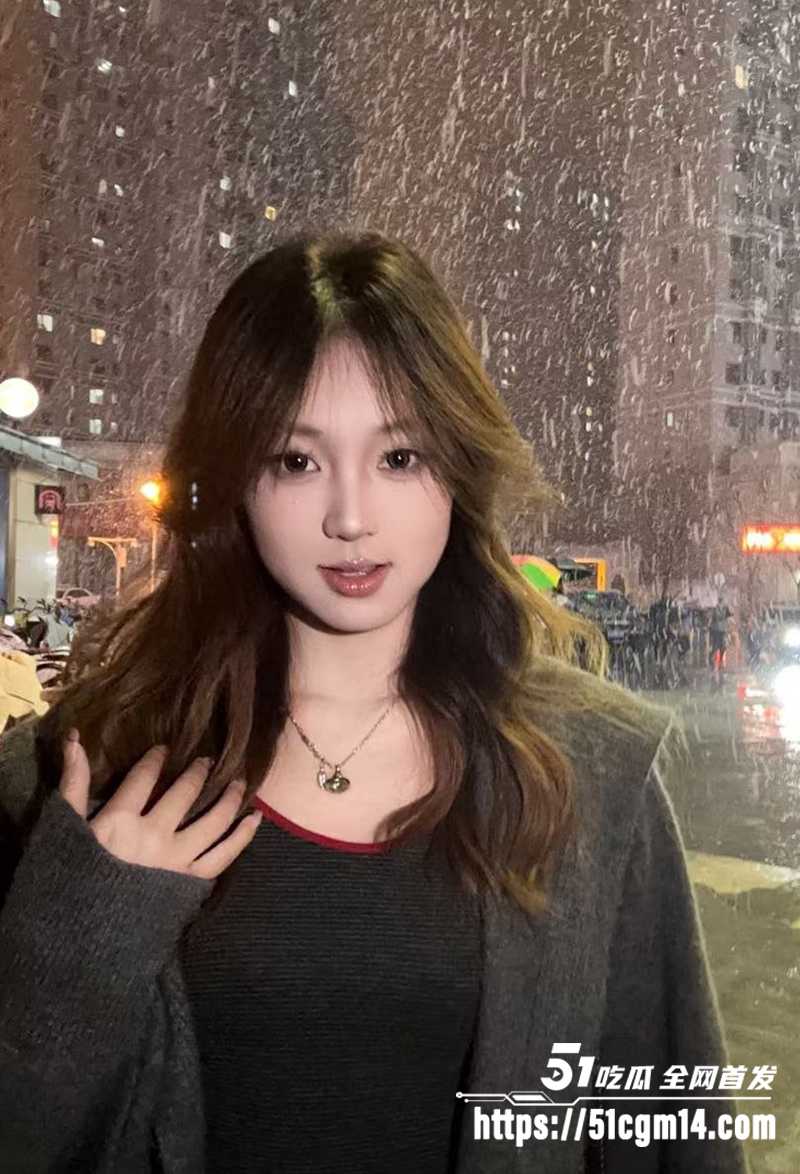 抖音媚黑瓜小网红东绿柿不雅视频曝光4拷贝