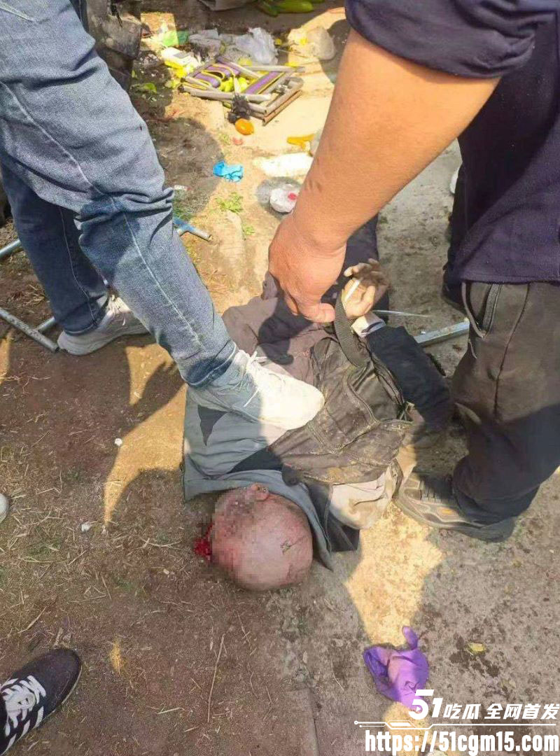 北京房山大集铲车撞人血案 2