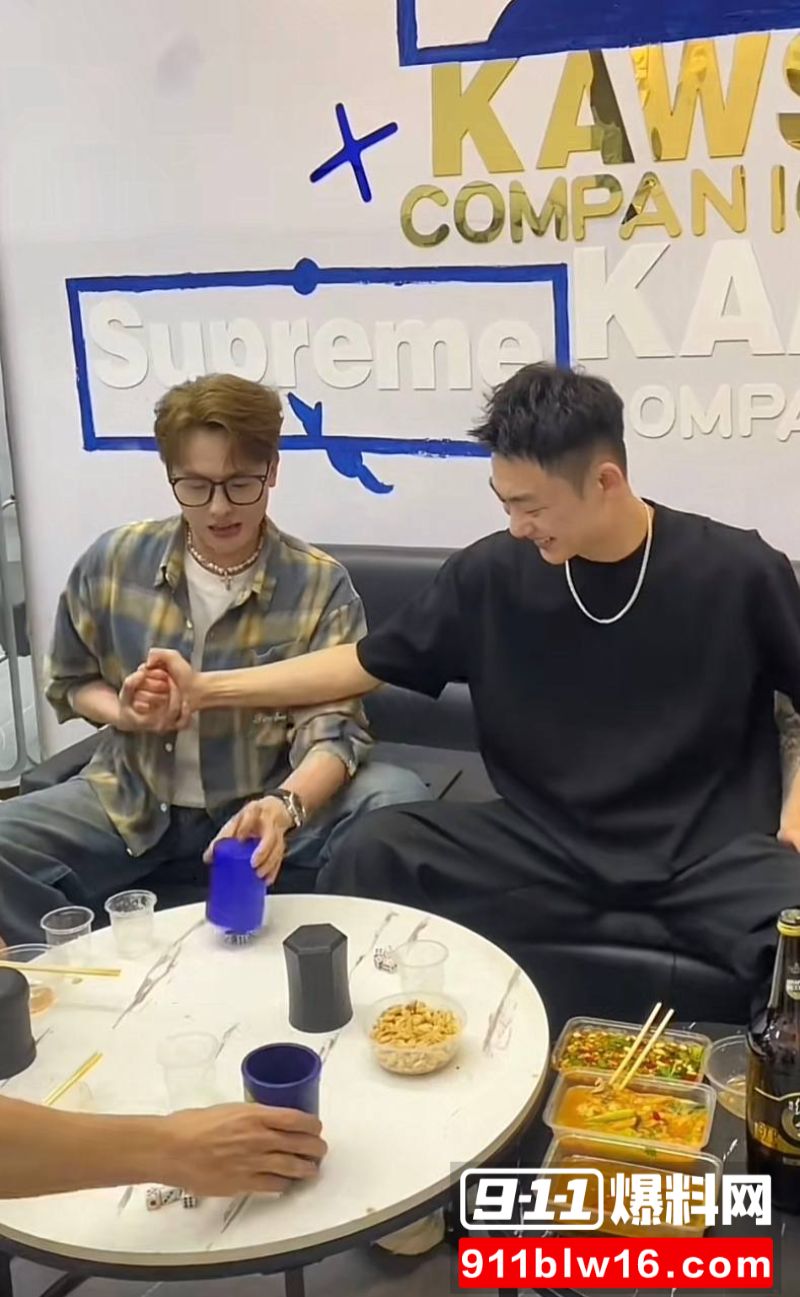 网红潮汕小人物和男主的照片4