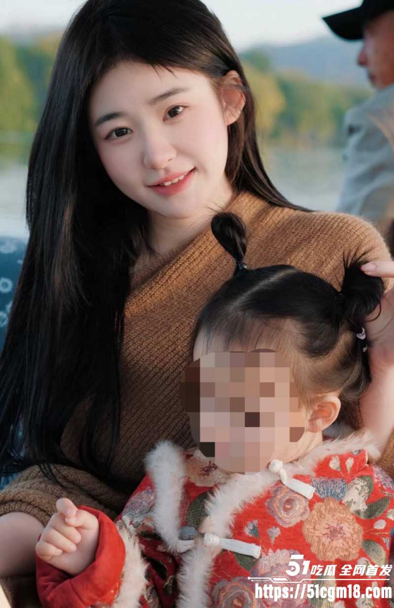 思聪前女友黄一鸣被限高消费02 思聪前女友黄一鸣被限高消费02