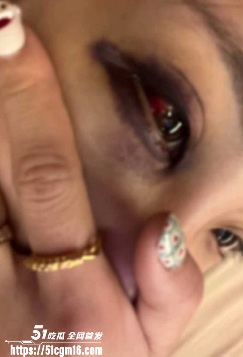 千万大V张百乔家暴视频被扒 29 拷贝