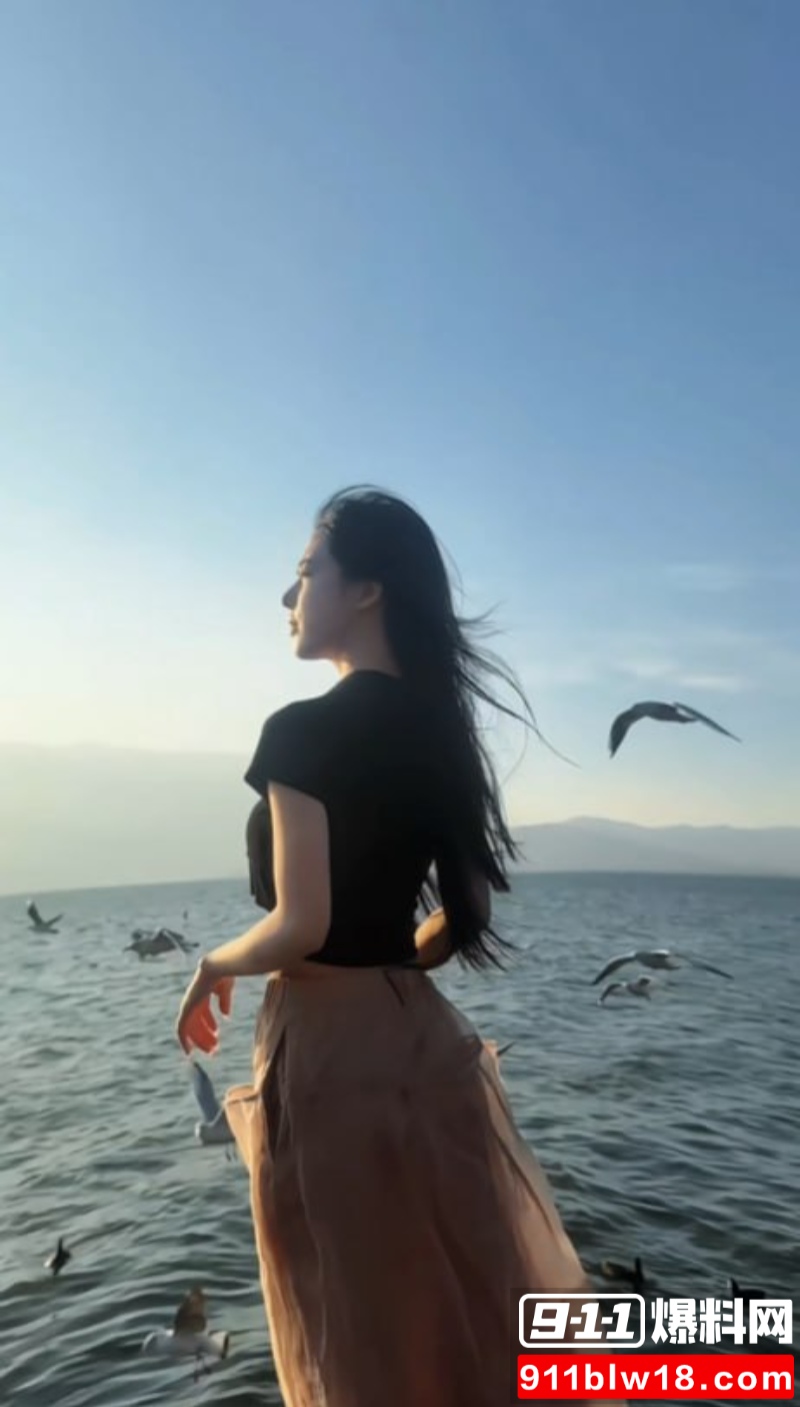 杭州小红书网红贝儿 9