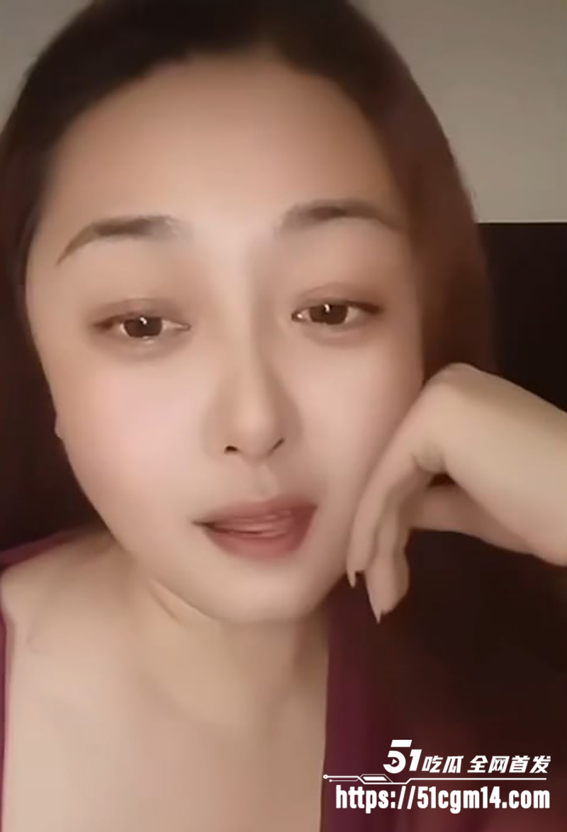 抖音网红闪现内衣内裤走光露点视频合集8拷贝