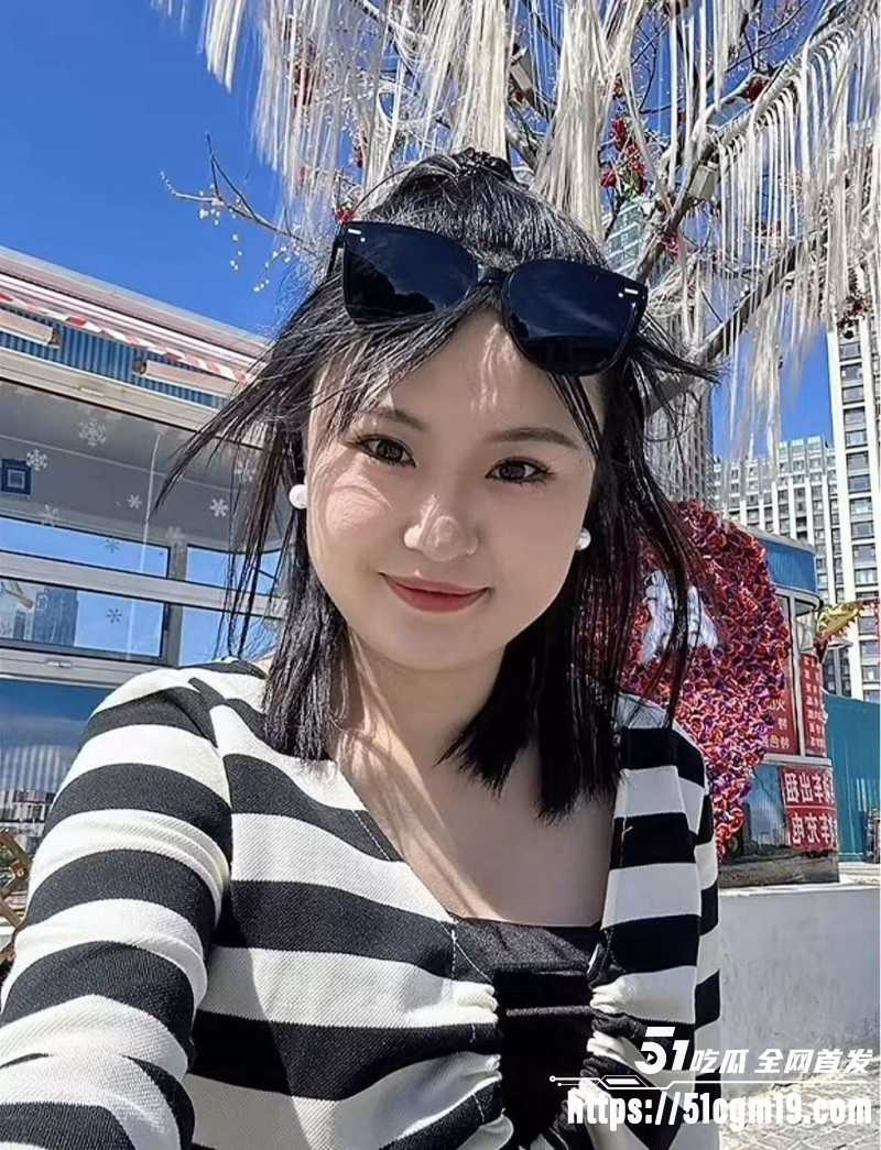 反差婊人妻朱瑞瑞1