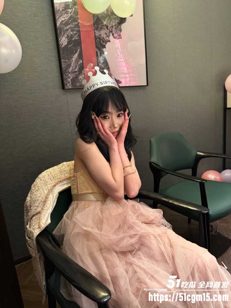 高颜值女神李佳蓉1