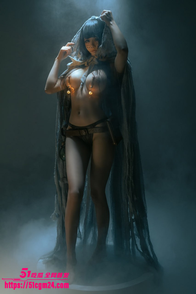 高颜值网红 八木芽子 化身高冷女巫 3