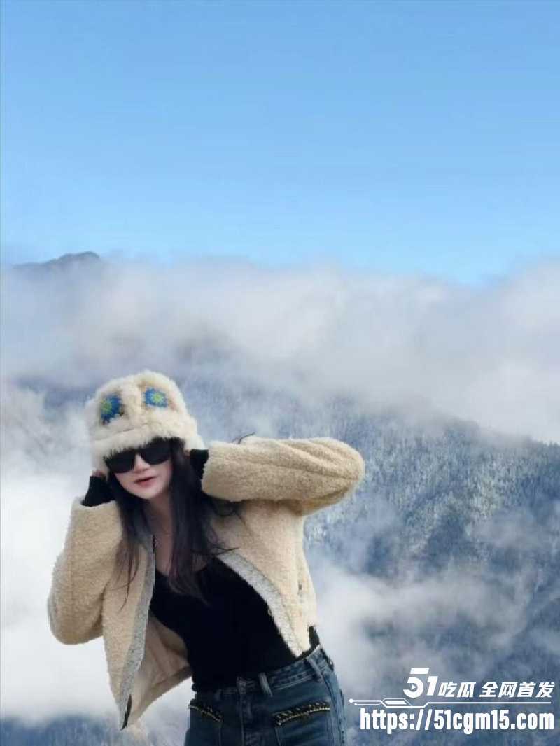 成都领克女神彭老师翻车3