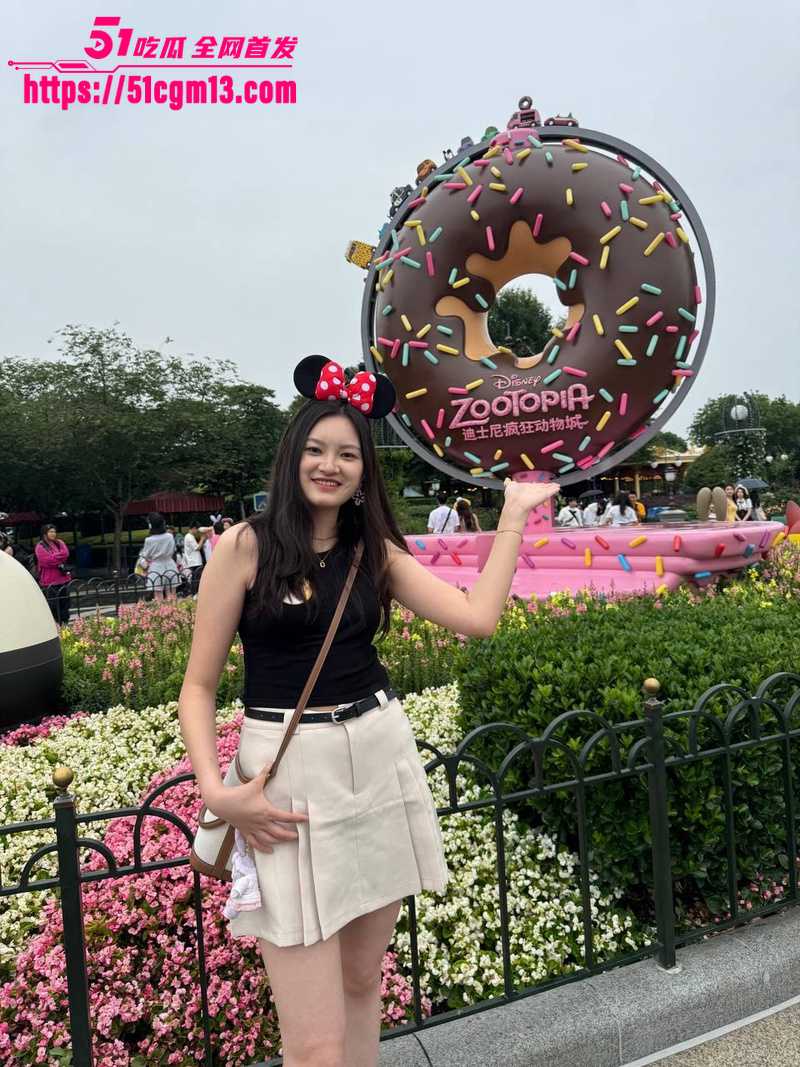 上海英语老师 黄沐晴 与老公私拍视频 2