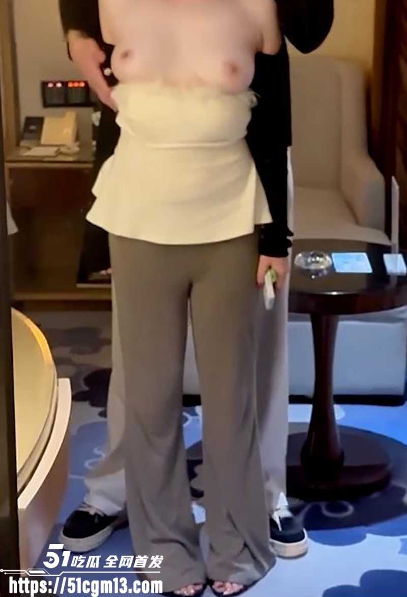 约炮大神长沙纹身哥约炮00后美臀御姐性爱视频流出5拷贝