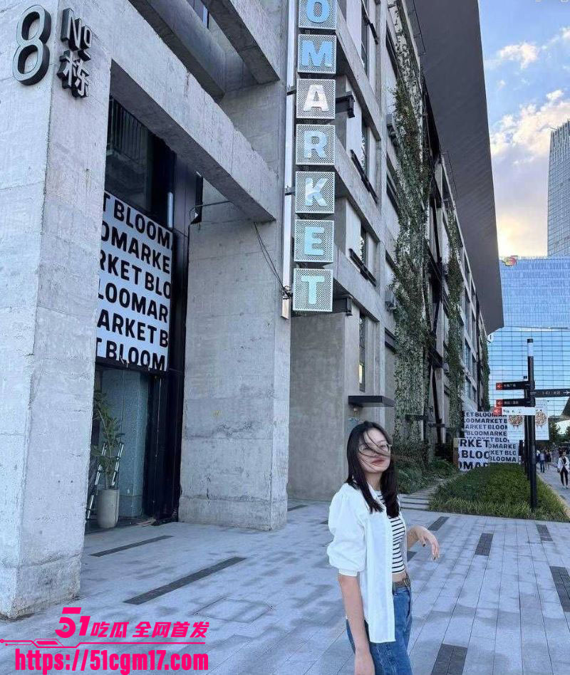 太子爷王律昂被女下属汤袅袅调教7年 4 太子爷王律昂被女下属汤袅袅调教7年 4