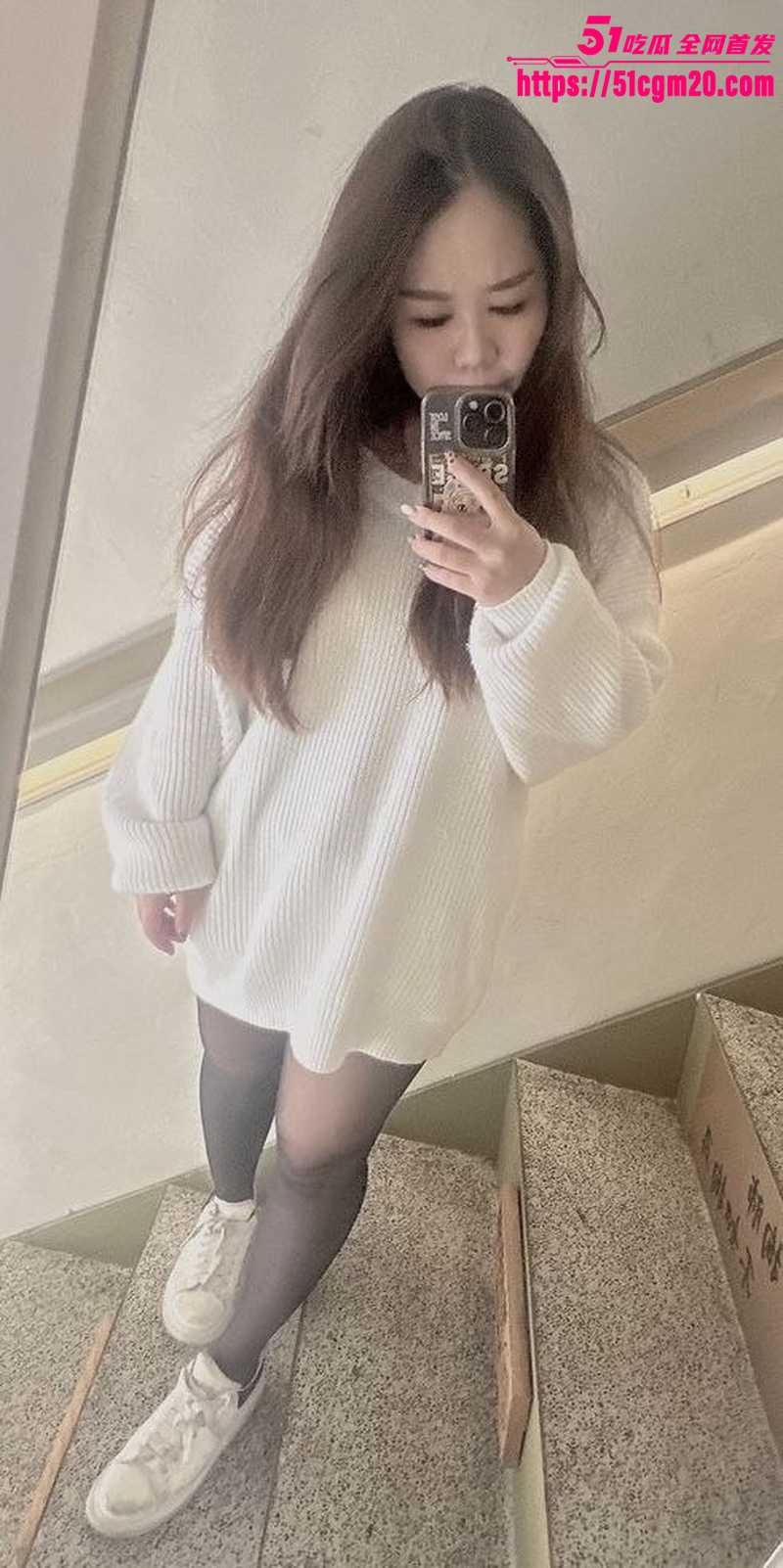 台湾黑道大哥曝光淫妻饥渴时刻 1