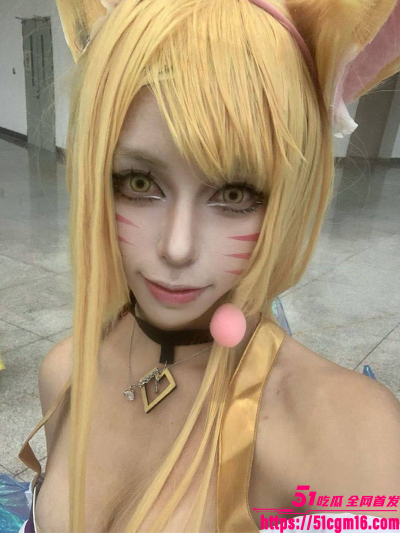 富二代约炮cosplay女神5