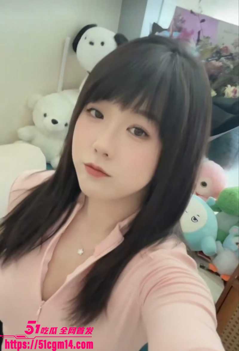 抖音健身博主霏霏爱拿铁定制福利视频流出5拷贝