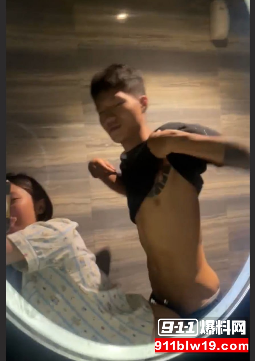 河南焦作游泳博主抖音小酒窝5