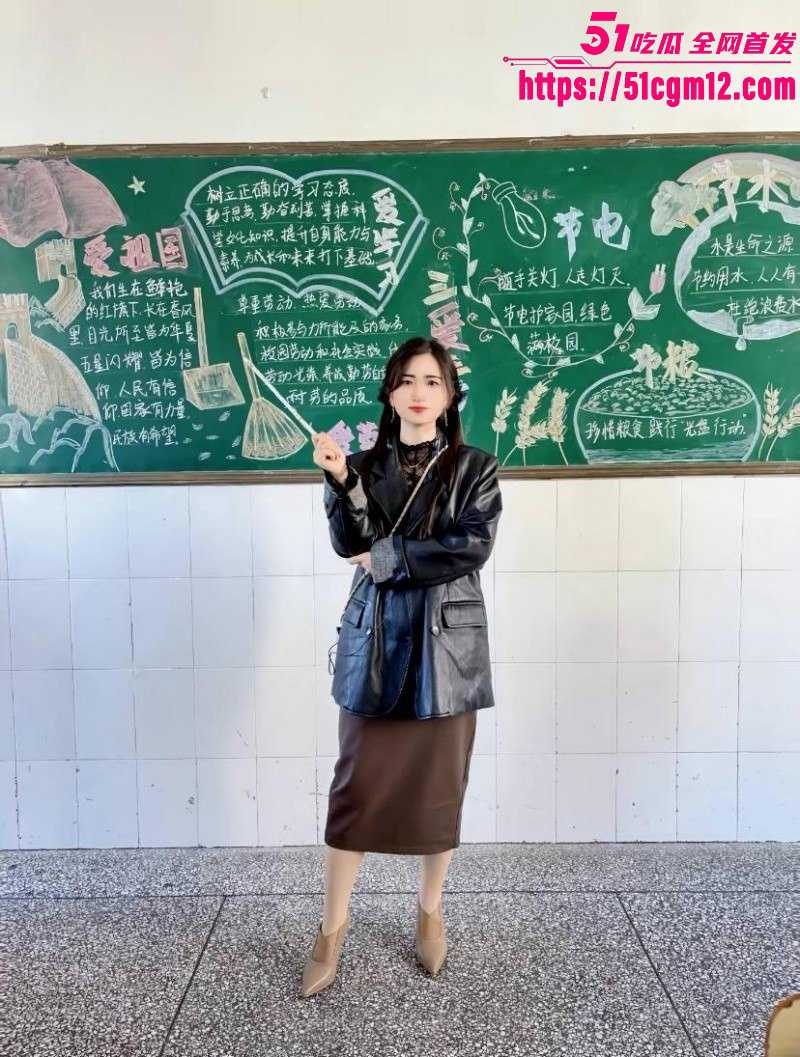 湖南祁东职校95后女老师徐西婷下海卖片05