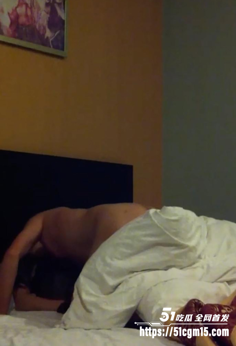 东莞真实父女乱伦视频流出 3 拷贝