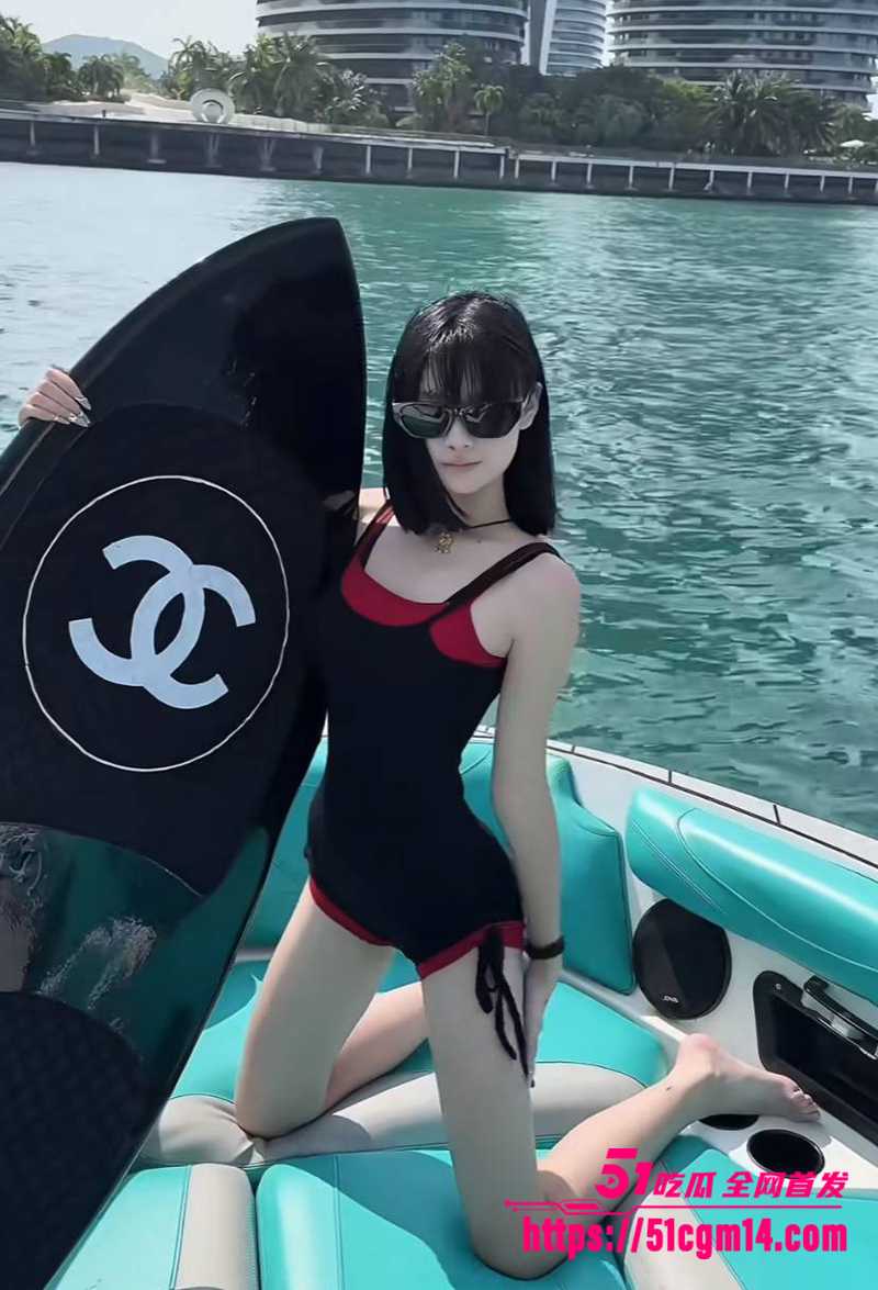 抖音网红罗琰泽劈腿被曝光 7 拷贝 抖音网红罗琰泽劈腿被曝光 7 拷贝