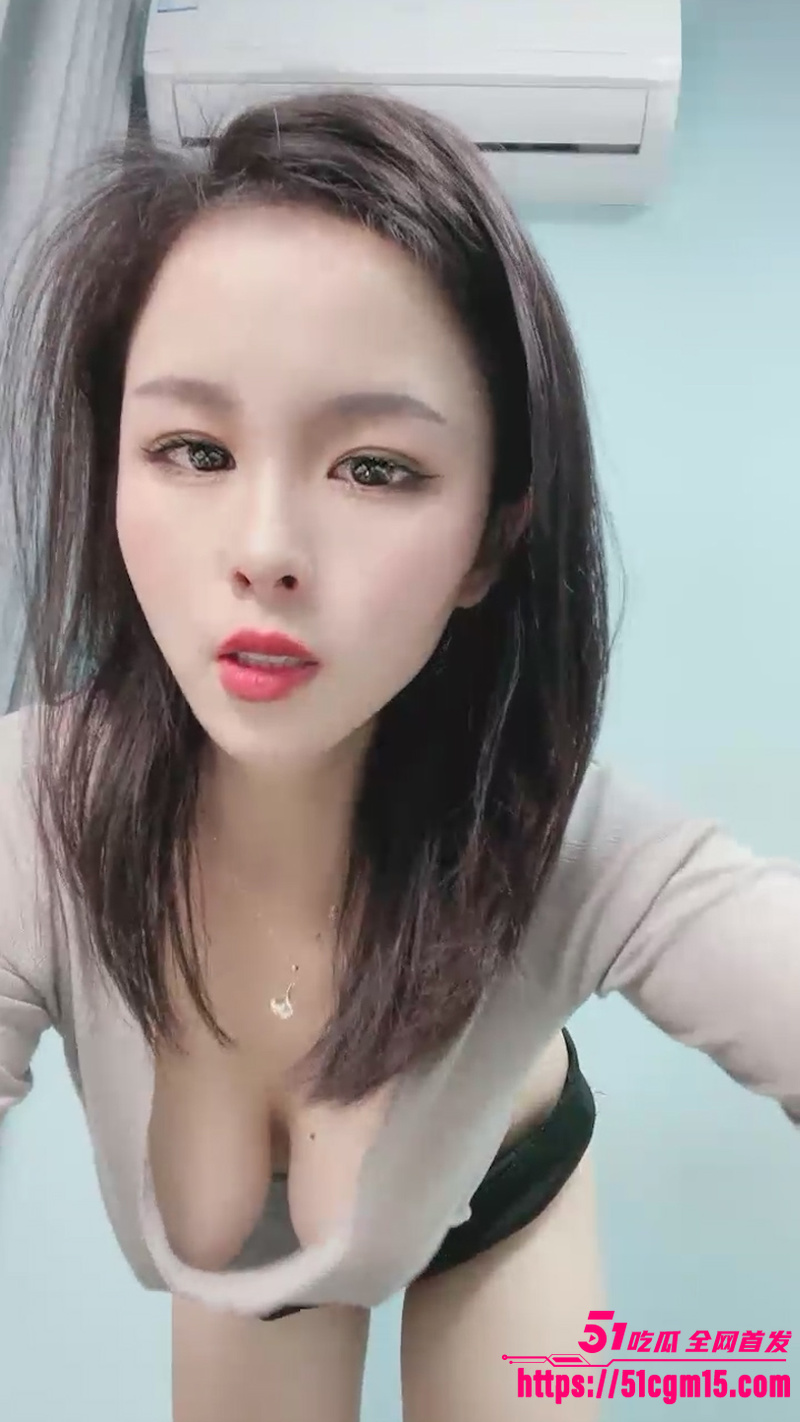 人气网红主播 人间清醒 下海骚舞首秀  1