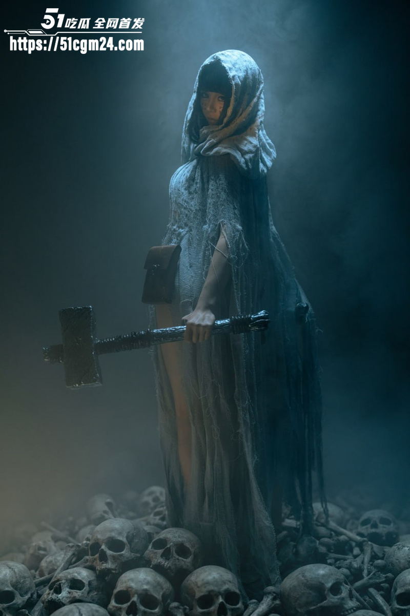 高颜值网红 八木芽子 化身高冷女巫 6