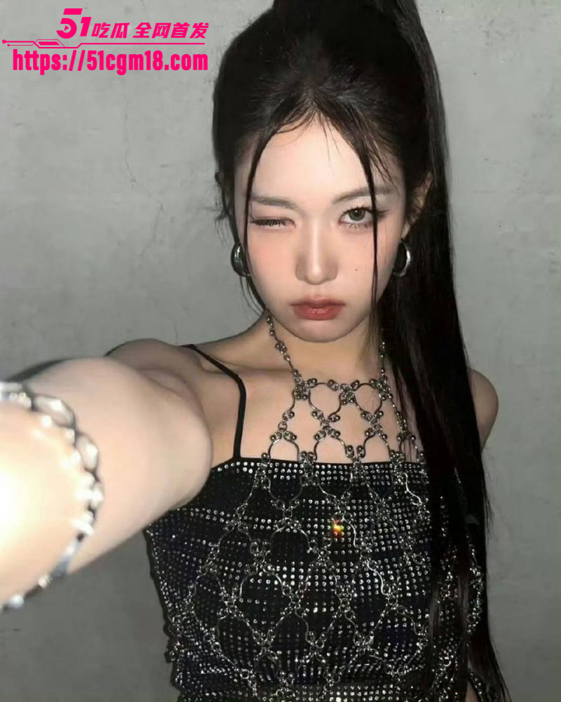 韩国女团成员尹智允退团内幕06