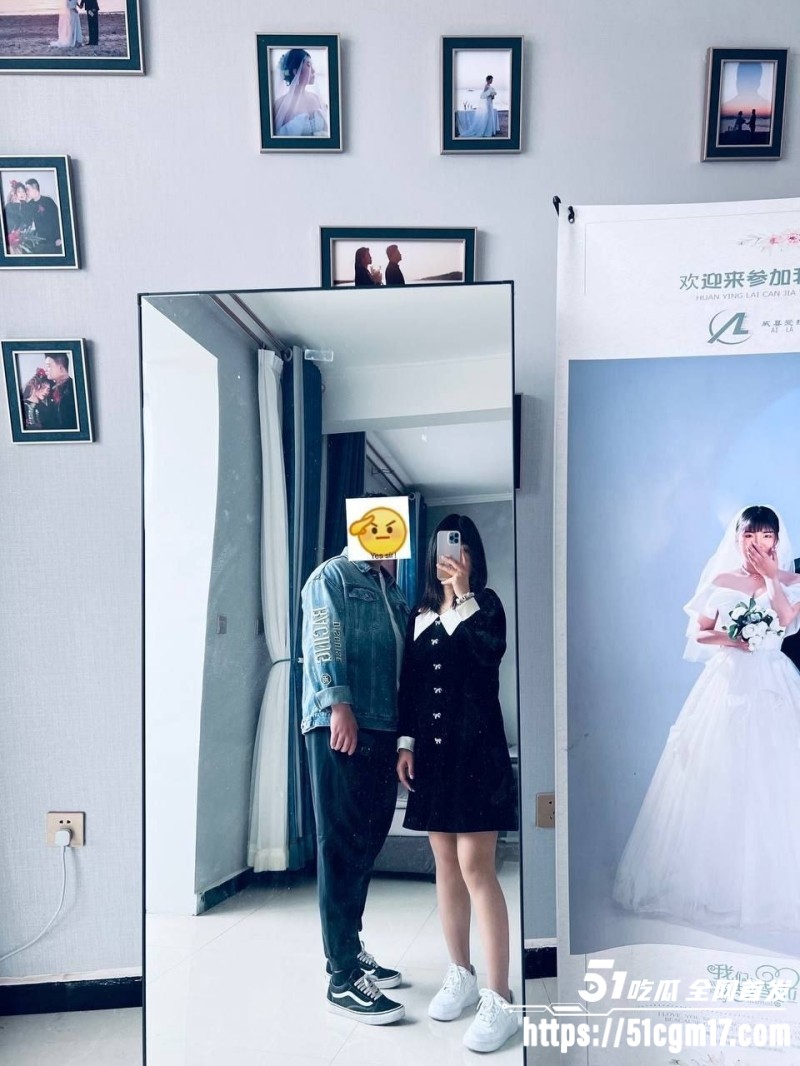 重庆绿帽大神曝光淫妻性爱自拍 3