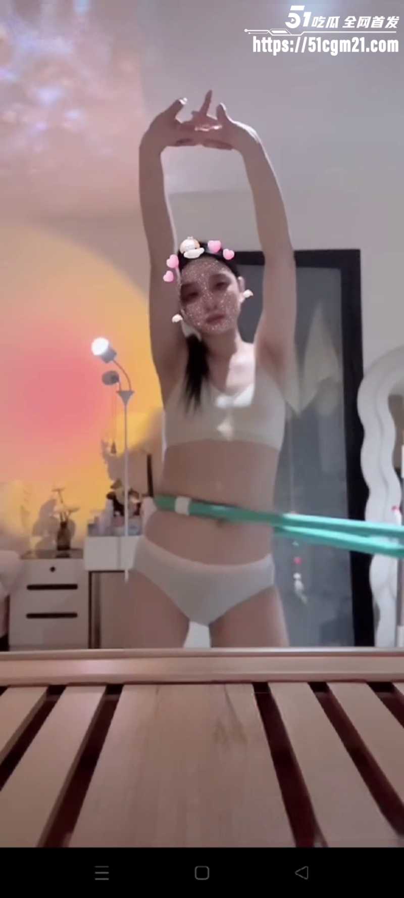 vlcsnap2026041220h30m24s37120260412204159W800px 1