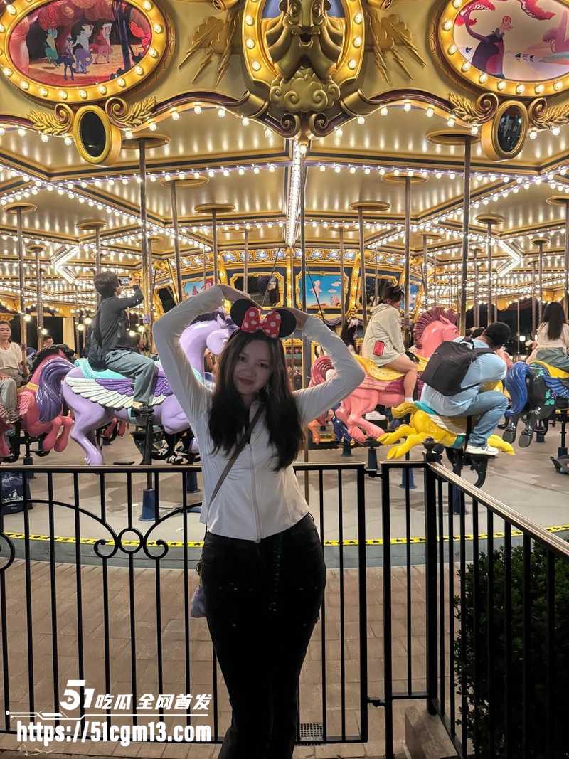 上海英语老师 黄沐晴 与老公私拍视频 3