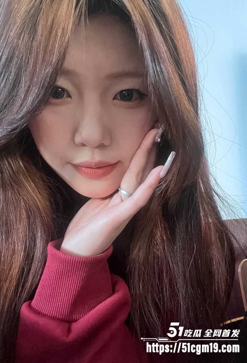 山东济南骚货大学生郑悦琪被包养视频流出1拷贝