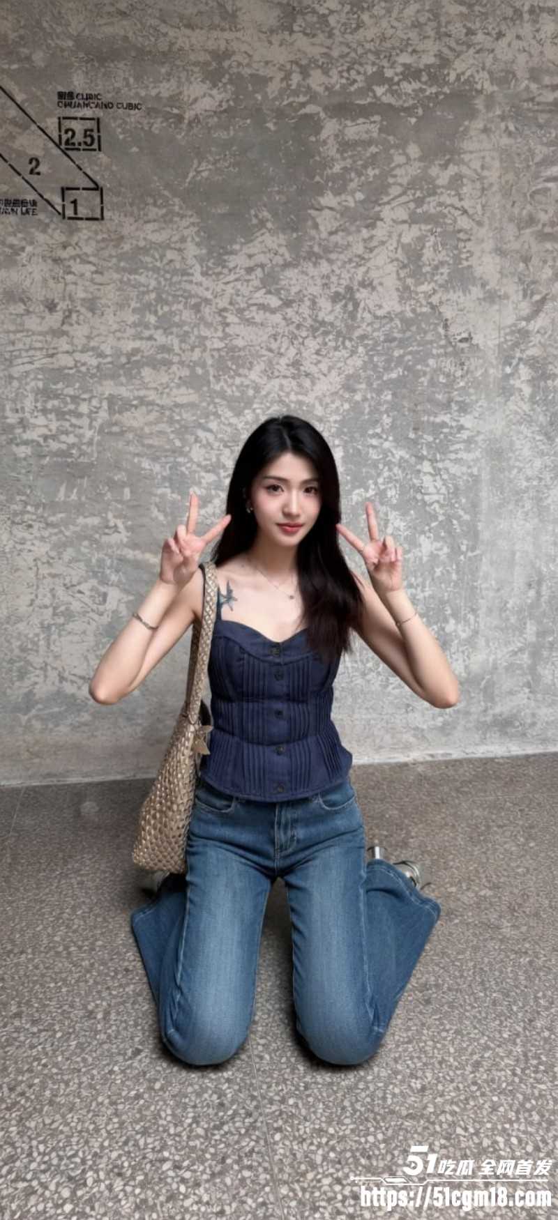 抖音网红 媚儿 遭金主调教自拍  5