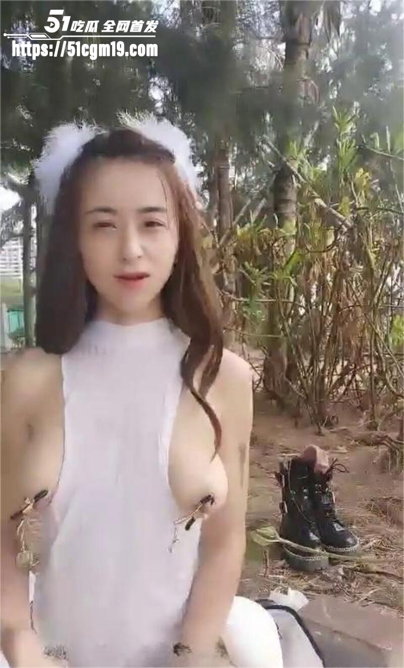 猫耳美少女小树林直播自慰6