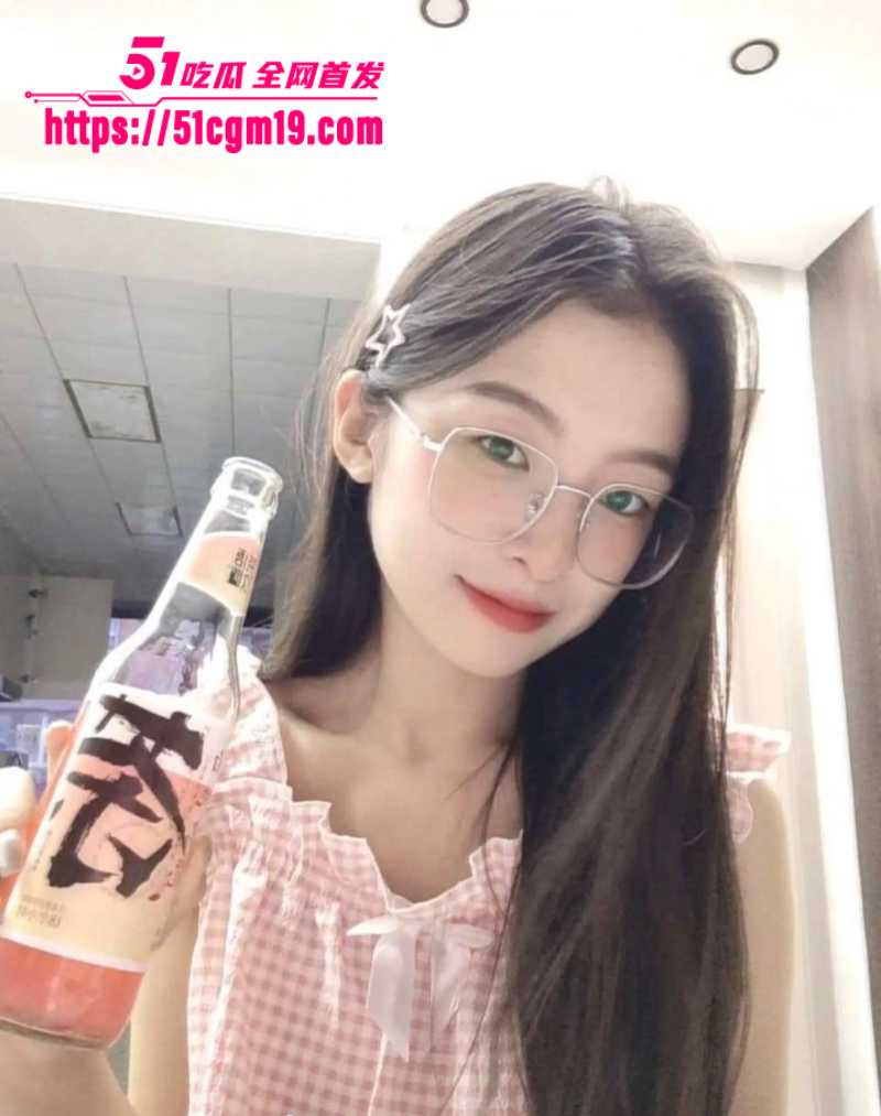 反差婊WL妍黑丝母狗4