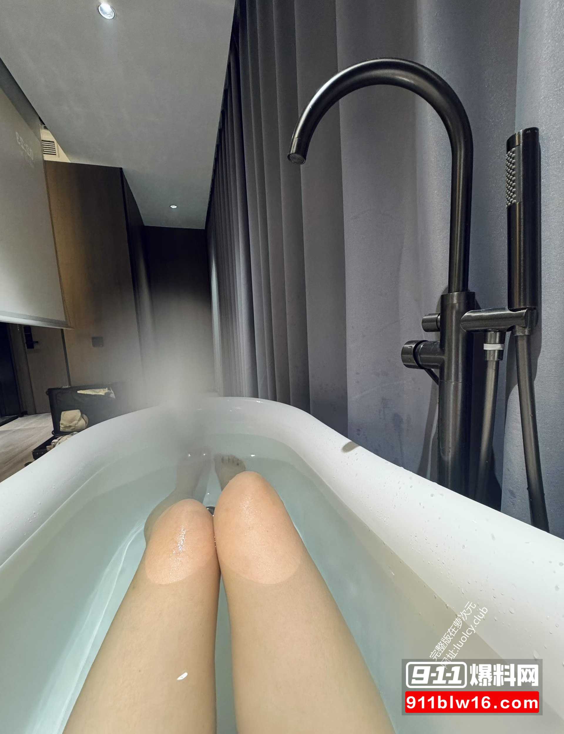 推特反差骚货草莓老师3