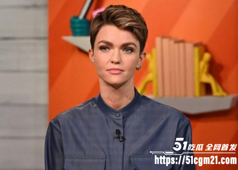 好莱坞女星鲁比罗丝被水果姐性侵事件011 好莱坞女星鲁比罗丝被水果姐性侵事件011