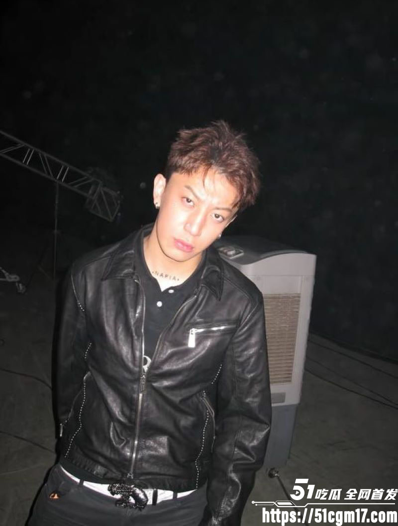 说唱歌手CashTrippy被前女友直播爆料 7