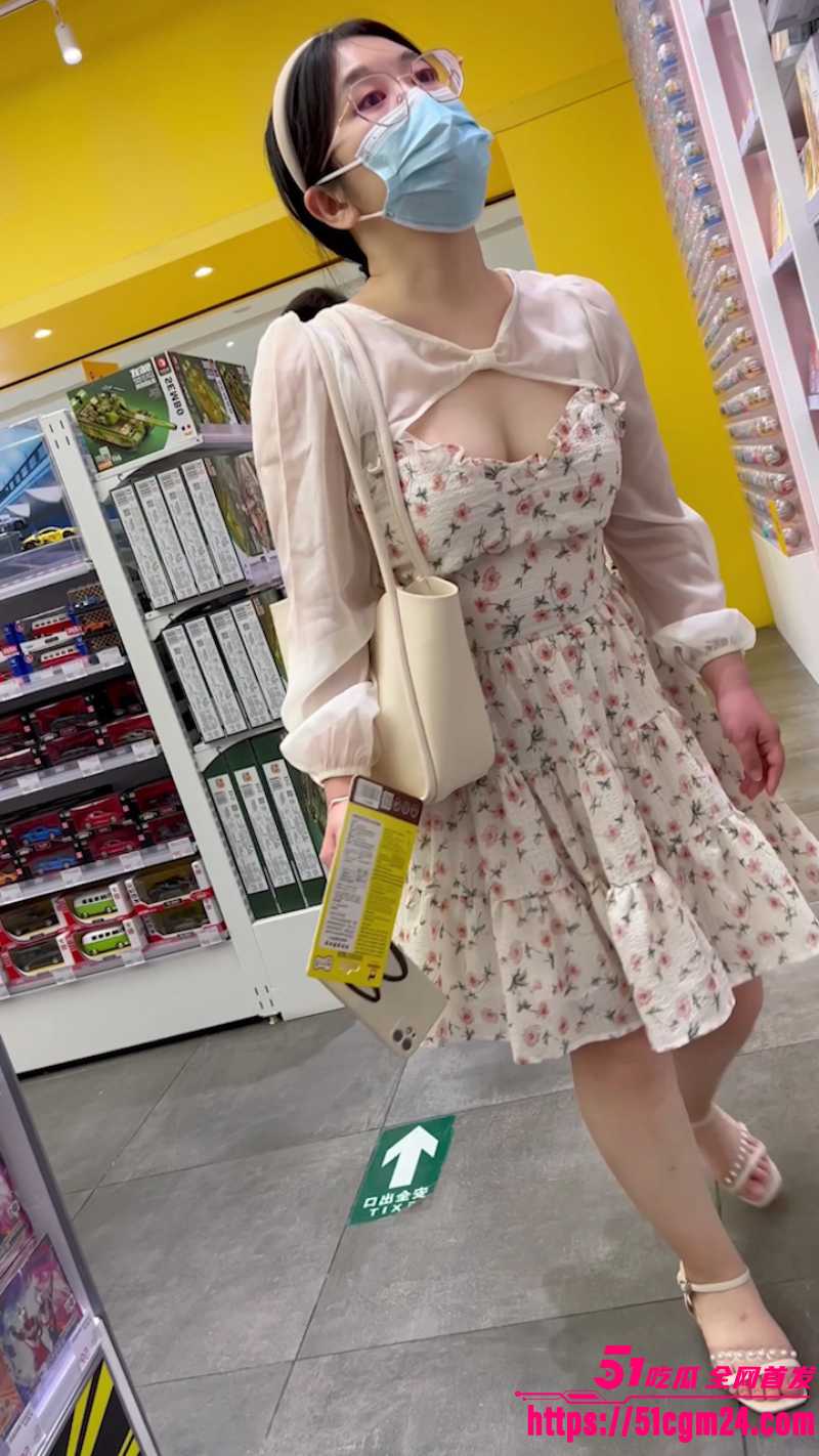 偷拍大神商场抄底合集 1