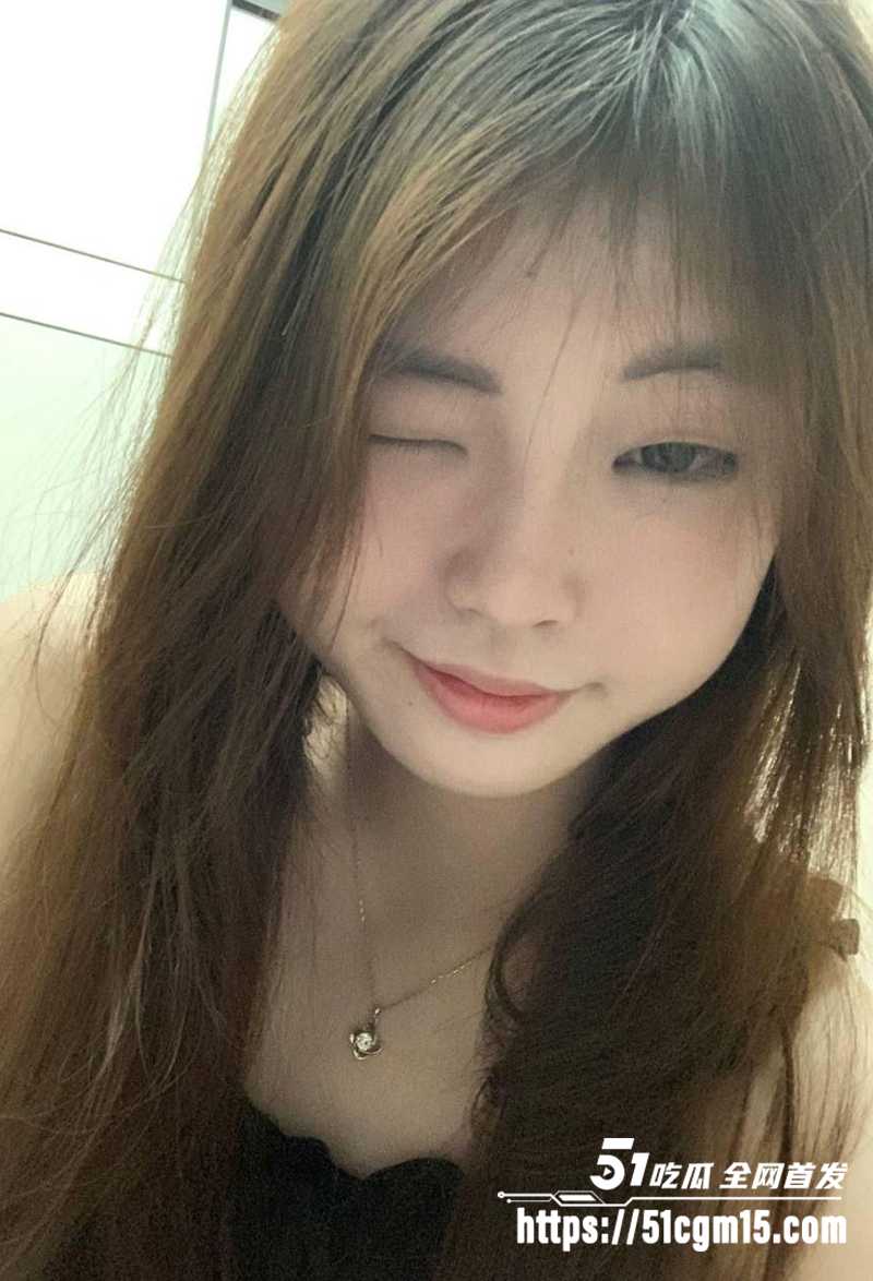 清纯可爱学生妹玩援交视频流出 2 拷贝