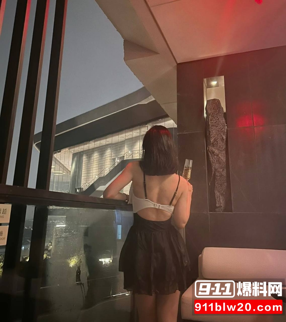江苏盐城女警范涵17