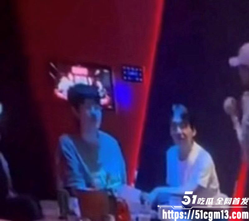 刘昊然郭麒麟严浩翔商K视频爆出 13