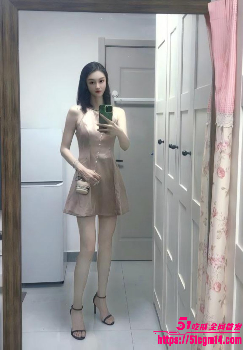 河南信阳江山樾售楼部张婷陪睡视频07