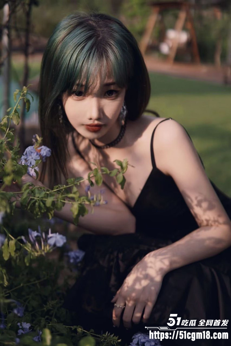 抖音少御网红  1