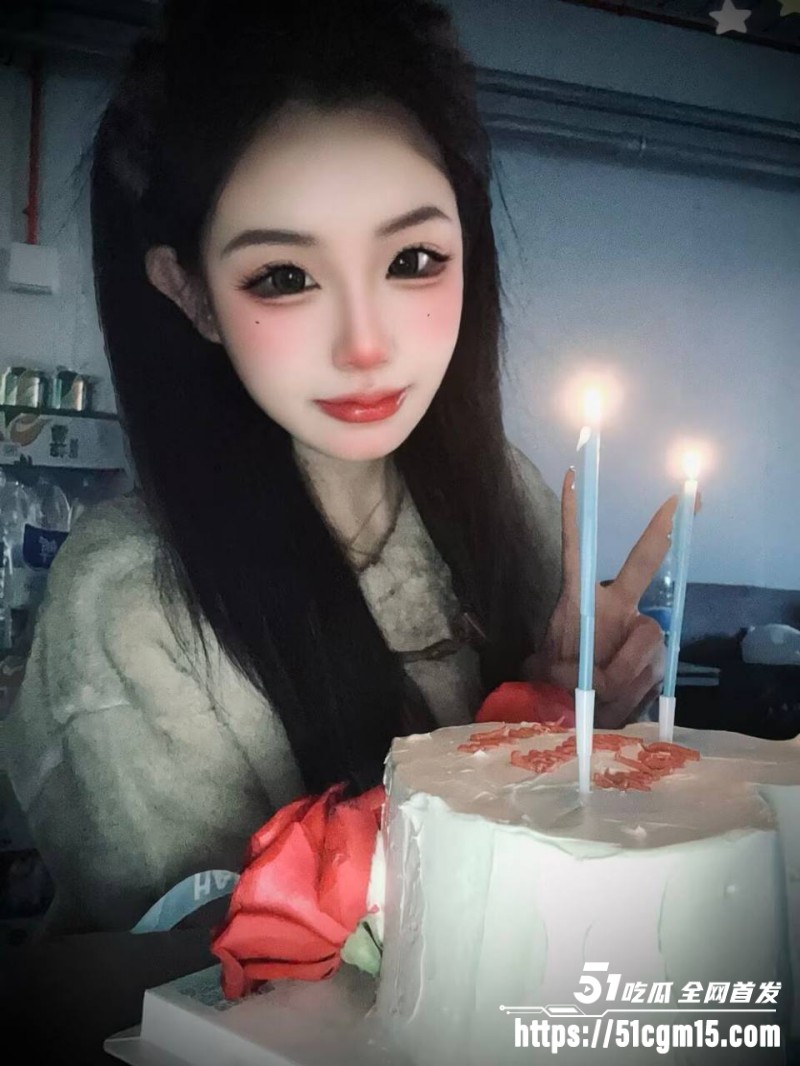 东北精神小妹 佳佳 全裸发骚自拍 3