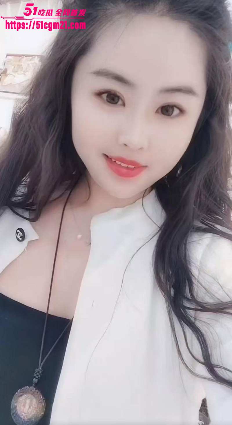 露出网黄妩媚婷儿早期福利07