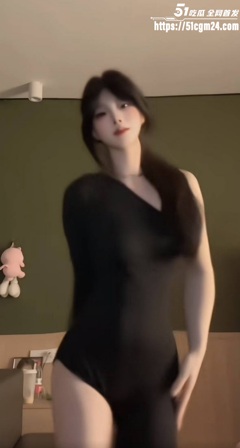 抖音网红雪顶塌房玩裸聊03