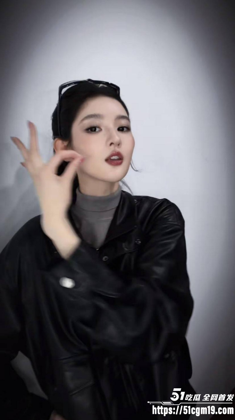 顶流明星黄景瑜王玉雯恋情曝光014