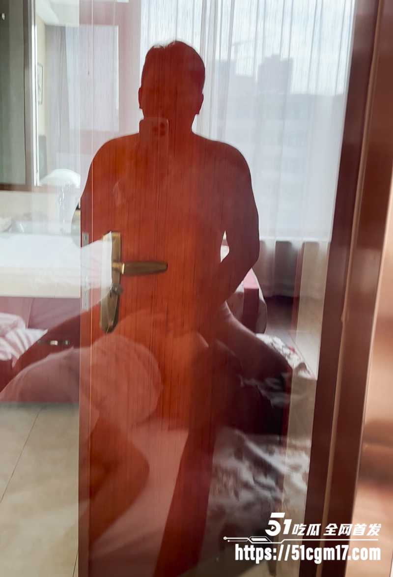 美甲店美容师性爱视频曝光 8 拷贝