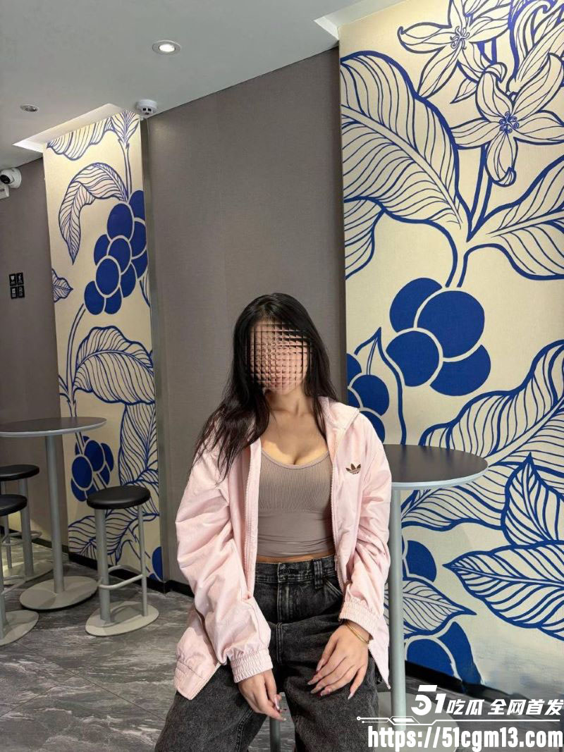 海角乱伦大神39岁妈妈和30岁堂姐新作 1