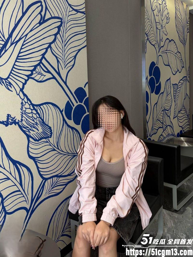 海角乱伦大神39岁妈妈和30岁堂姐新作 2